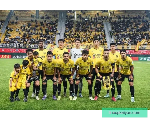 广州队新纪录片展现球队辉煌历史与成长历程的精彩瞬间